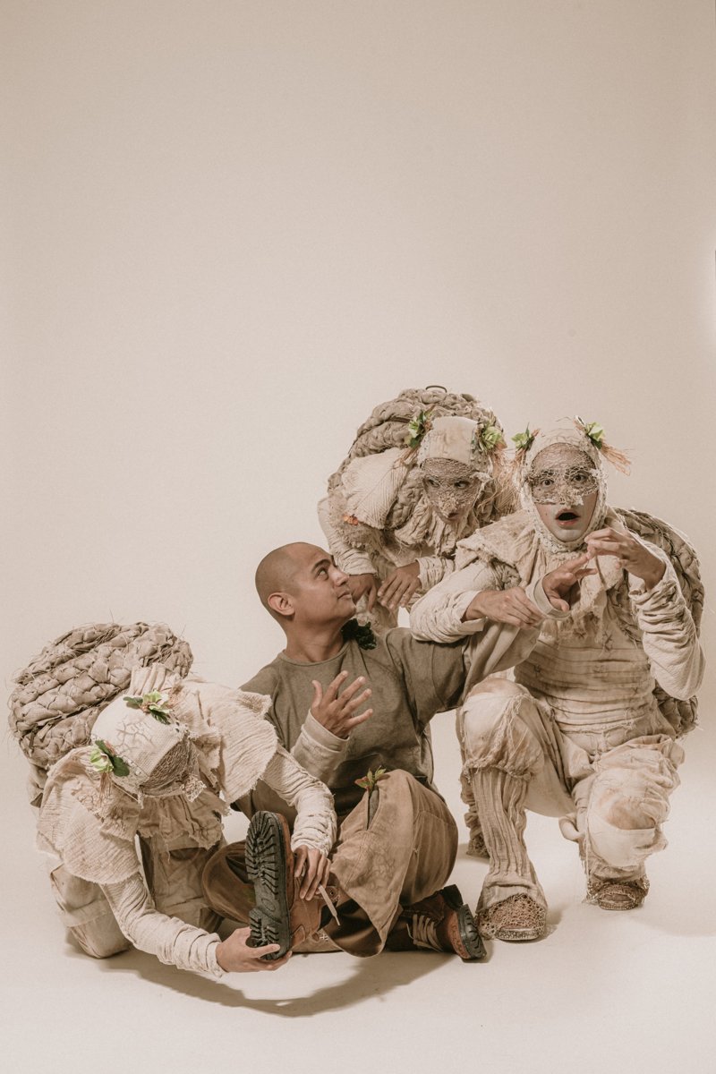 ARMADILLOS<br>Un viaje hacia el otro lado