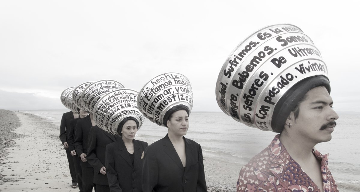 LOStheULTRAMAR<br>Tribu nómada en espacio público