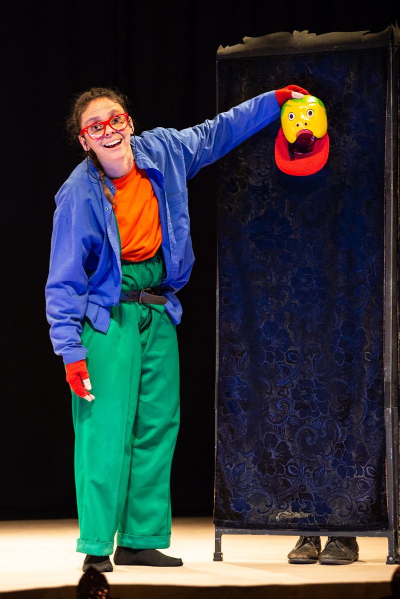 Mira la luna<br>Un diálogo sobre la máscara